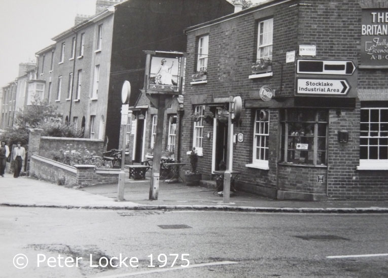 The Britannia Aylesbury 1975 - Old Photos - Aylesbury's Lost Pubs