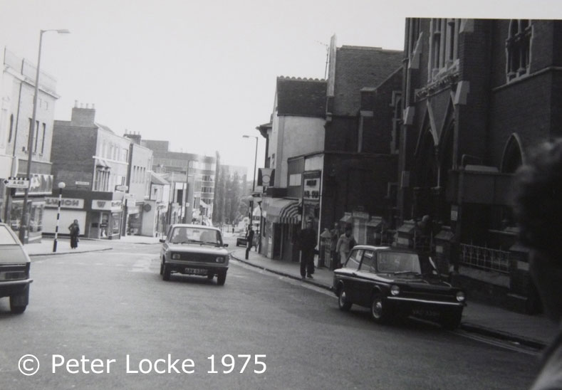 Aylesbury High Street 1975 Aylesbury High Street in the 1970's