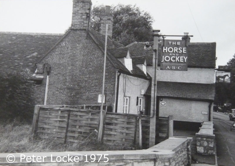 Horse and Jockey Buckingham Road Aylesbury The Horse and Jockey Aylesbury 1975 - Buckingham Road