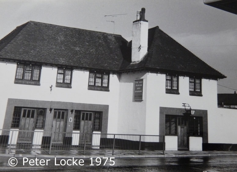 The Old Plough and Harrow Aylesbury 1975 - Old Photos - Aylesbury's Lost Pubs